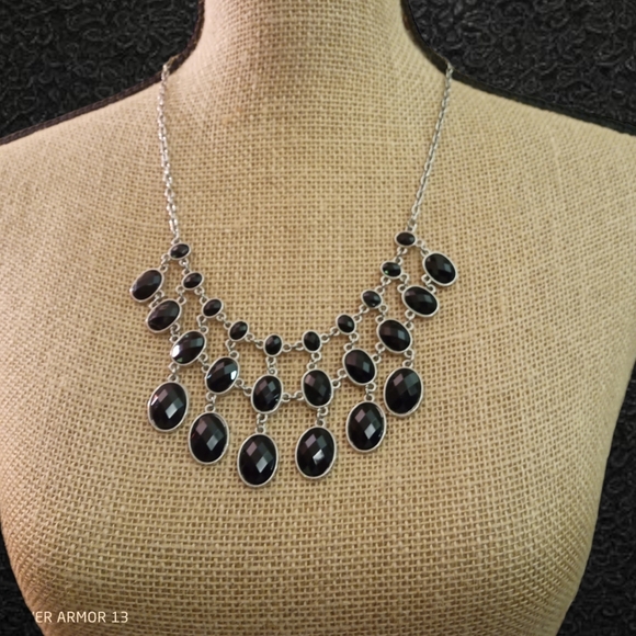 Women's Necklace - Picture 2 of 3